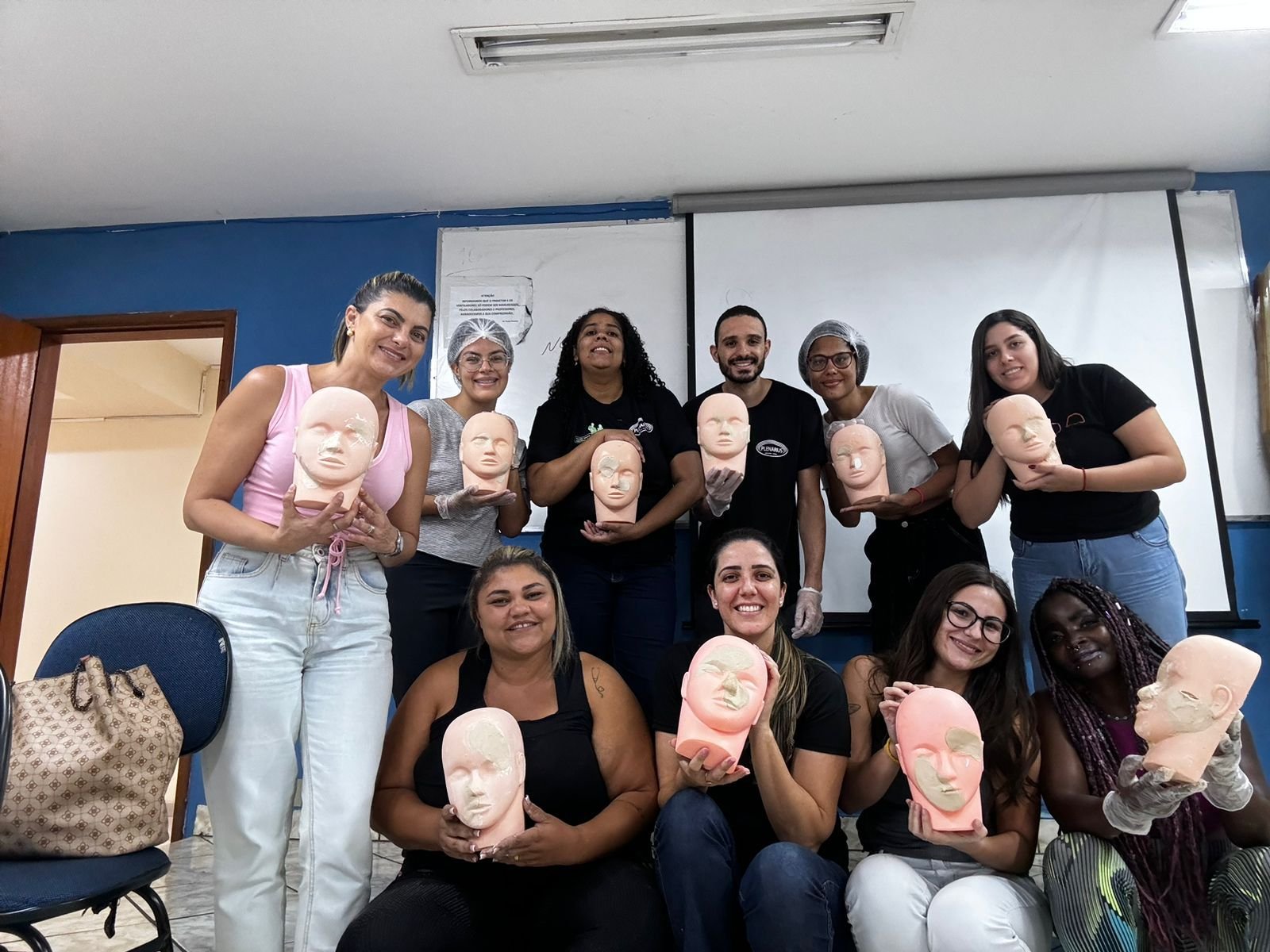 Ambiente técnico do curso de Necrópsia